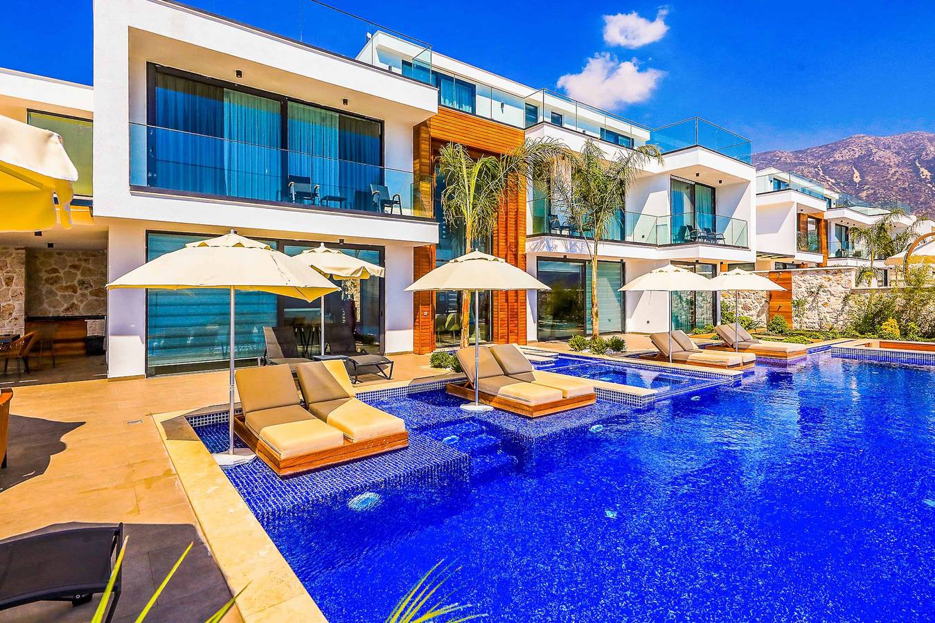 Villa für 12 Personen mit Balkon in Kaş, Provinz Antalya