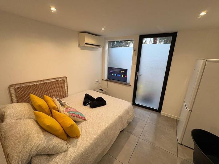 Gîte pour 2 personnes, avec piscine et jardin à Aimargues - 2