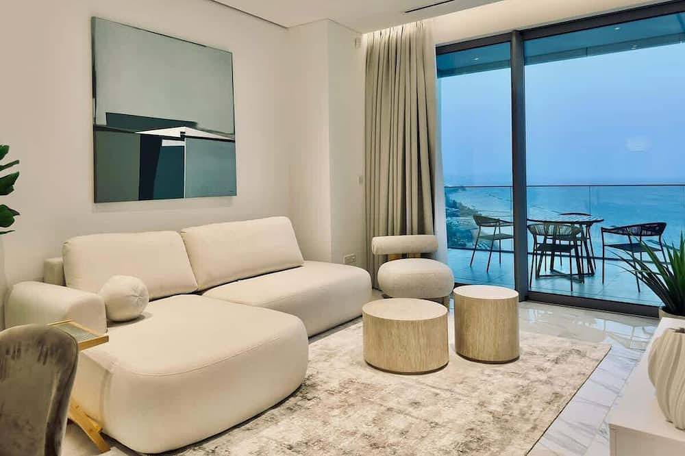 Appartement entier, Beachfront Apt w/Balcony & Exclusive Facilities in Limassol, Chypre du Sud