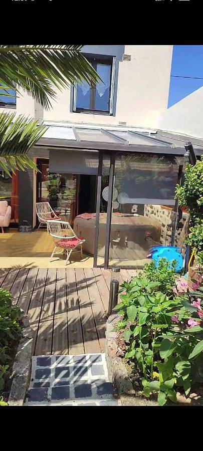 Location de vacances pour 4 personnes, avec jardin ainsi que terrasse et jacuzzi dans Plage de l'Anse du Goerem - 3