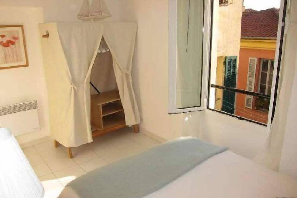 Hel leilighet, Nydelig, lyse og solfylte 1bed Apt i hjertet av den gamle historiske byen in Villefranche-sur-Mer, Middelhavskysten (Frankrike)