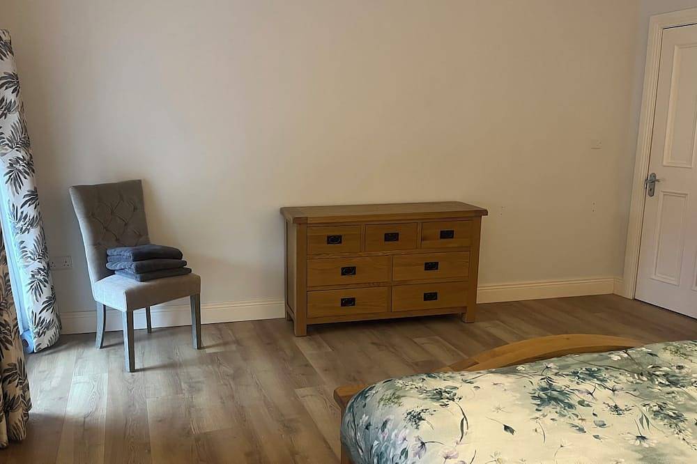 Ganze Wohnung, Beautiful 4 bedroom selfcatering apartment in Silvermines in Nenagh, County Tipperary