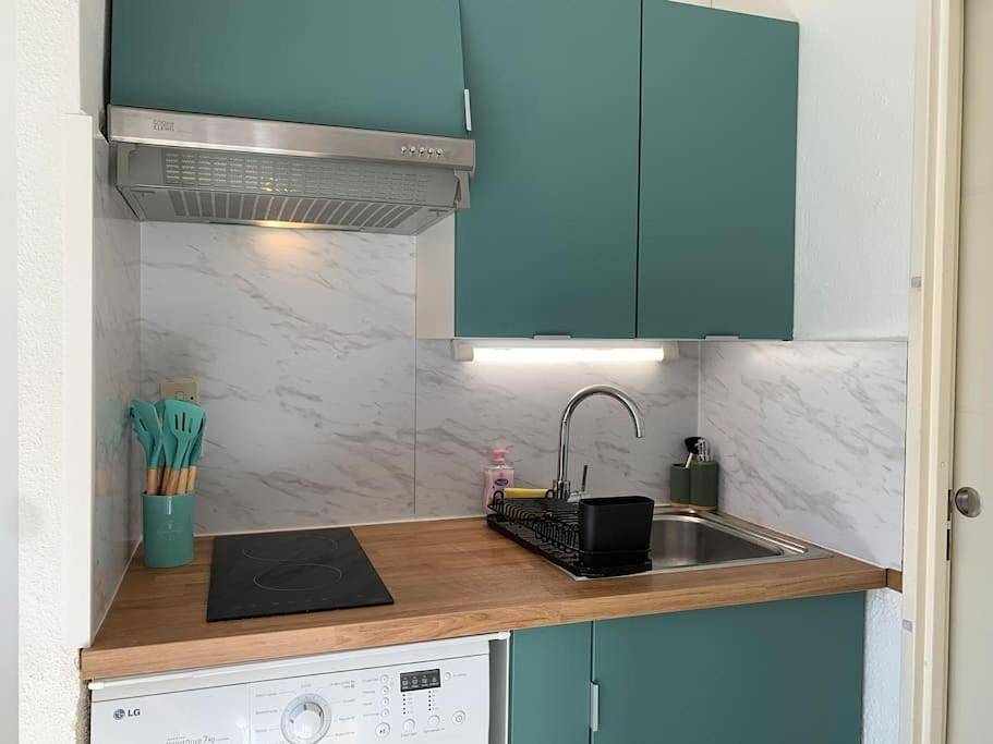 Appartement entier, One-Bedroom Apartment in Saint-Vallier-de-Thiey, Côte méditerranéenne (France)