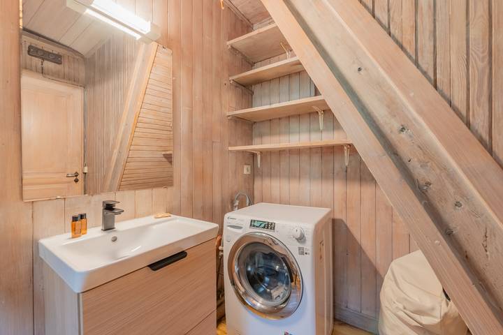 Chalet Petit Poucet 2Br Retreat in forest in Les Grandes Montets, Chamonix-Mont-Blanc