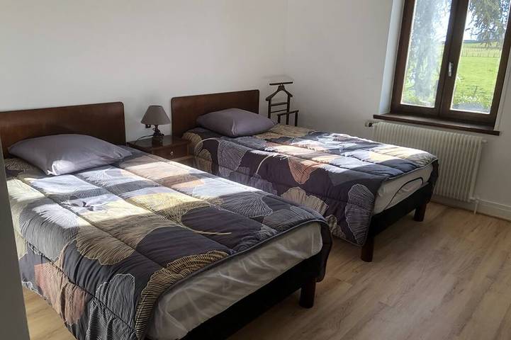 Gîte pour 10 personnes à Saint-Étienne-des-Oullières - 4