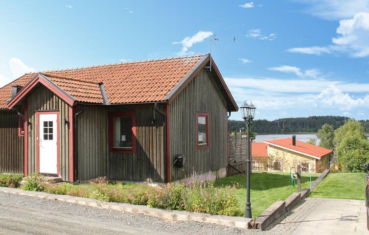 Ferienhaus für 6 Personen, mit Terrasse und Garten sowie Seeblick in Nässjö - 2