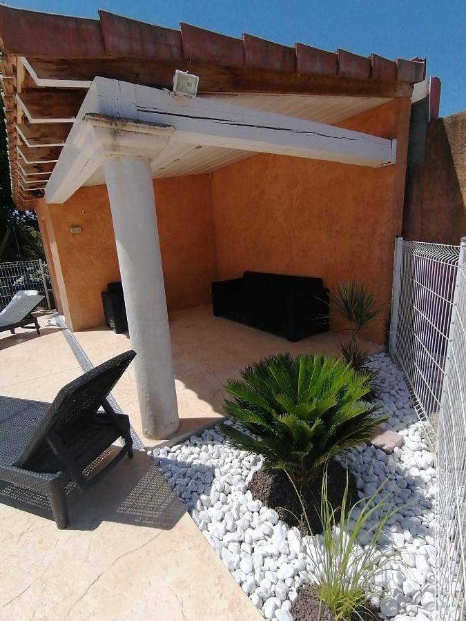 Location de vacances pour 6 personnes, avec piscine et terrasse à Saint-Jean-de-Serres - 4