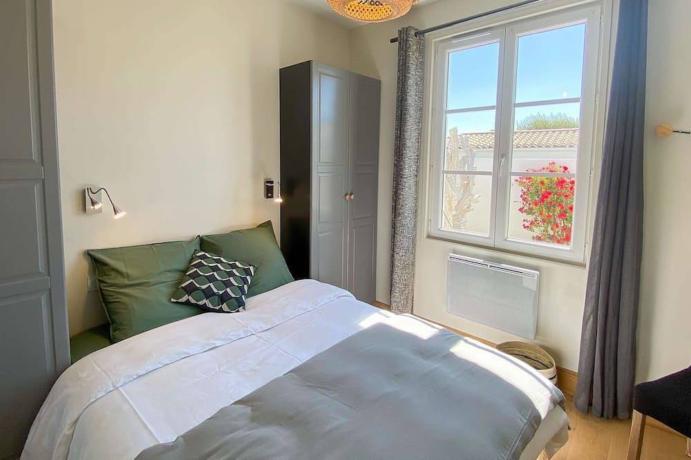 Beautiful, tastefully decorated house in the heart of Loix in Loix, Ile de Re