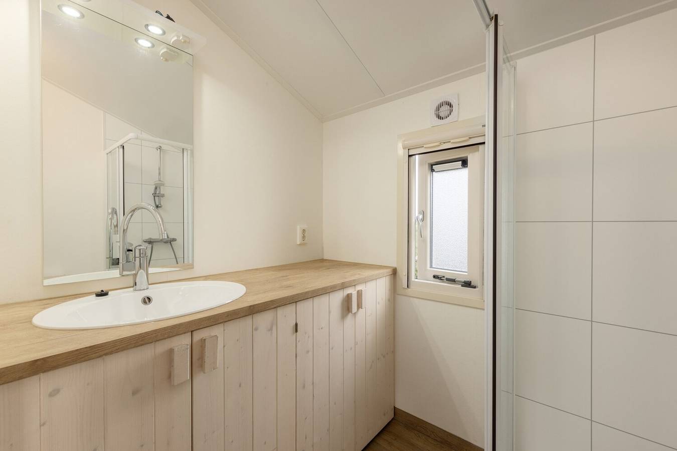 Terkaple — Watercottage 6 in De Fryske Marren, Frise