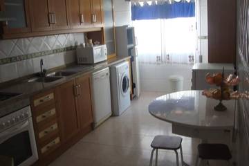 Gîte pour 8 personnes, avec jacuzzi et balcon dans Alcochete
