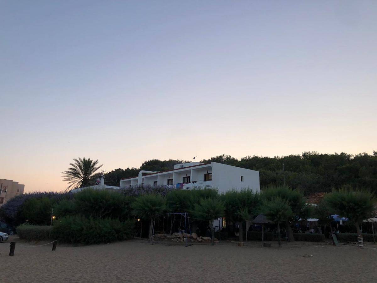 Hostal Alocs in Platja es Figueral, Santa Eulària des Riu