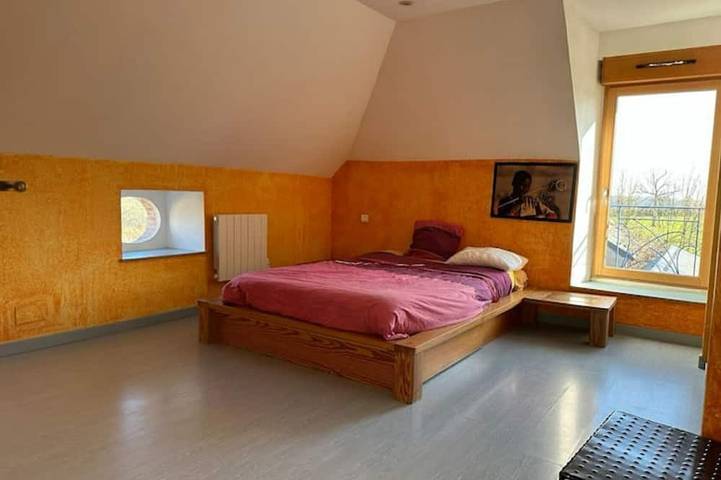 Location de vacances pour 16 personnes dans Parné-sur-Roc