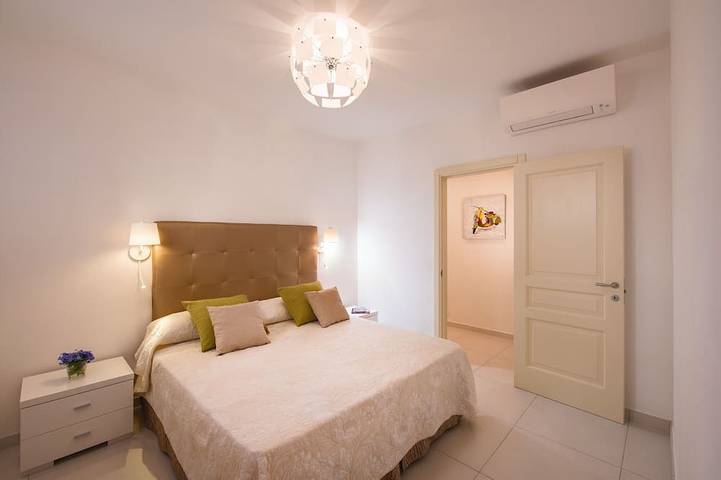 Appartement entier, Stylish Apartment Close to beach - Al Corso 8 by Amalfivacation.It in Minori, Sorrento Coast