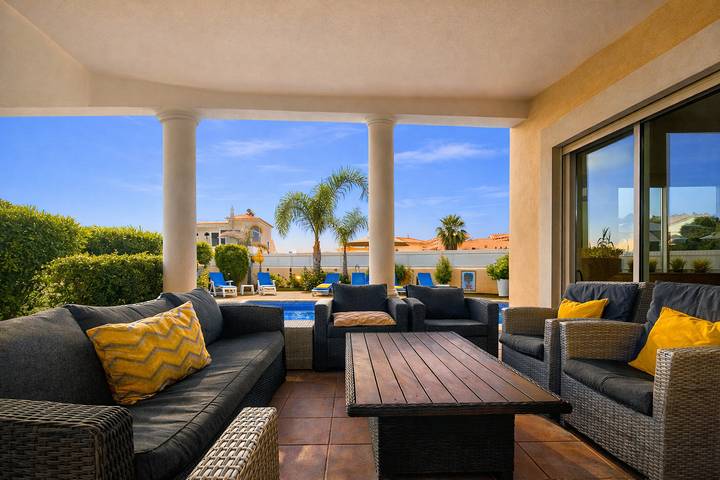 Villa voor 10 personen, met tuin in Guia