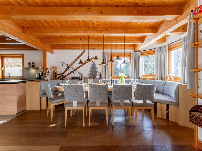 Chalet mit schöner Aussicht und großer Terrasse in Viehhofen, Pinzgau