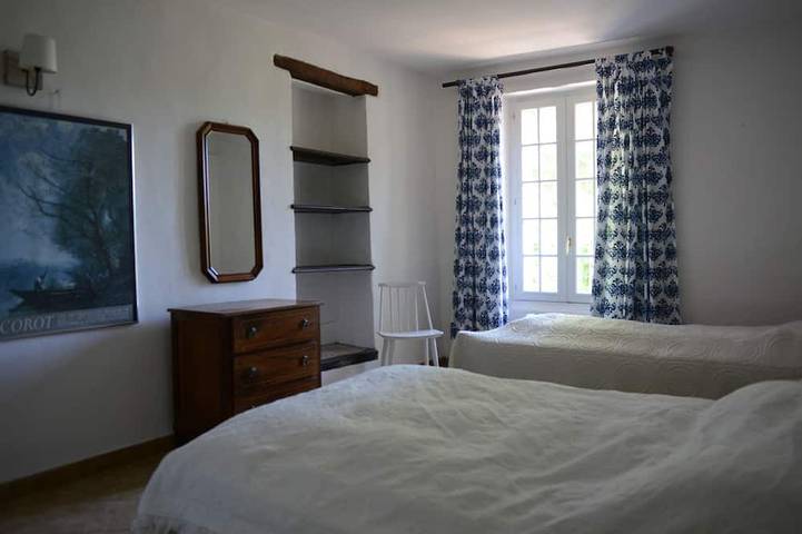 Gîte pour 6 personnes, avec jardin ainsi que terrasse et piscine, animaux acceptés à Saint-Maurice-sur-Eygues - 3