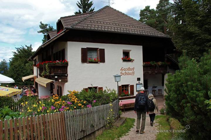 Ferienhaus, mit Terrasse und Garten in Oberbozen