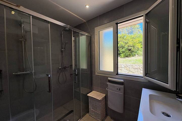 Villa pour 4 personnes, avec jardin et terrasse à Figari - 3