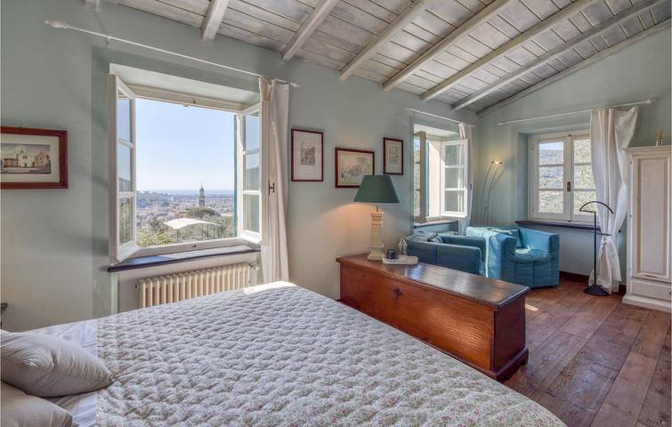 Appartamento con vista mare con AC, parcheggio, terrazza, piscina e WiFi in San Salvatore, Cogorno