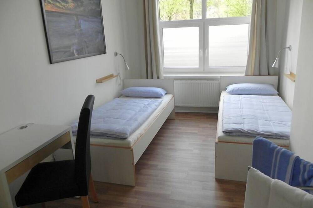 Ganze Wohnung, Modernes 4,5-Zimmer-Apartment für bis zu 10 Personen, inkl. Wlan, in Altona Hamburg, Hamburg