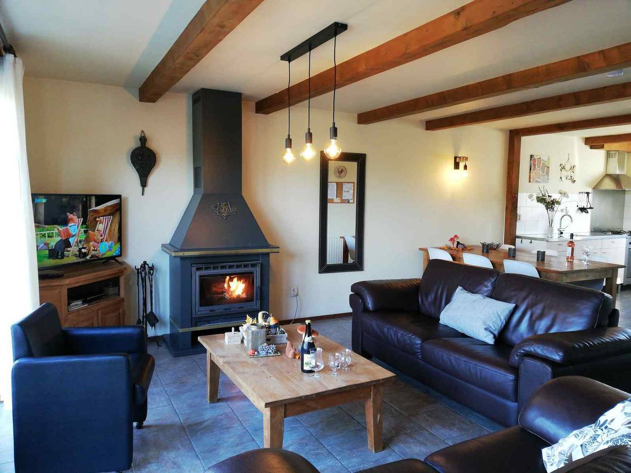 Komfortabel Ferienhaus für 11 Personen mit Whirlpool und Sauna im Herzen der Ardennen. in Ortho, La Roche-en-Ardenne