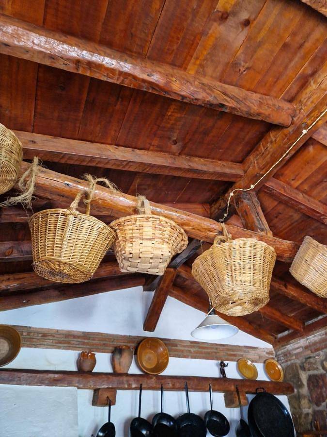 Casa rural para 6 personas, con Balcón y Terraza además de Jardín y Piscina en Aldeaquemada - 3