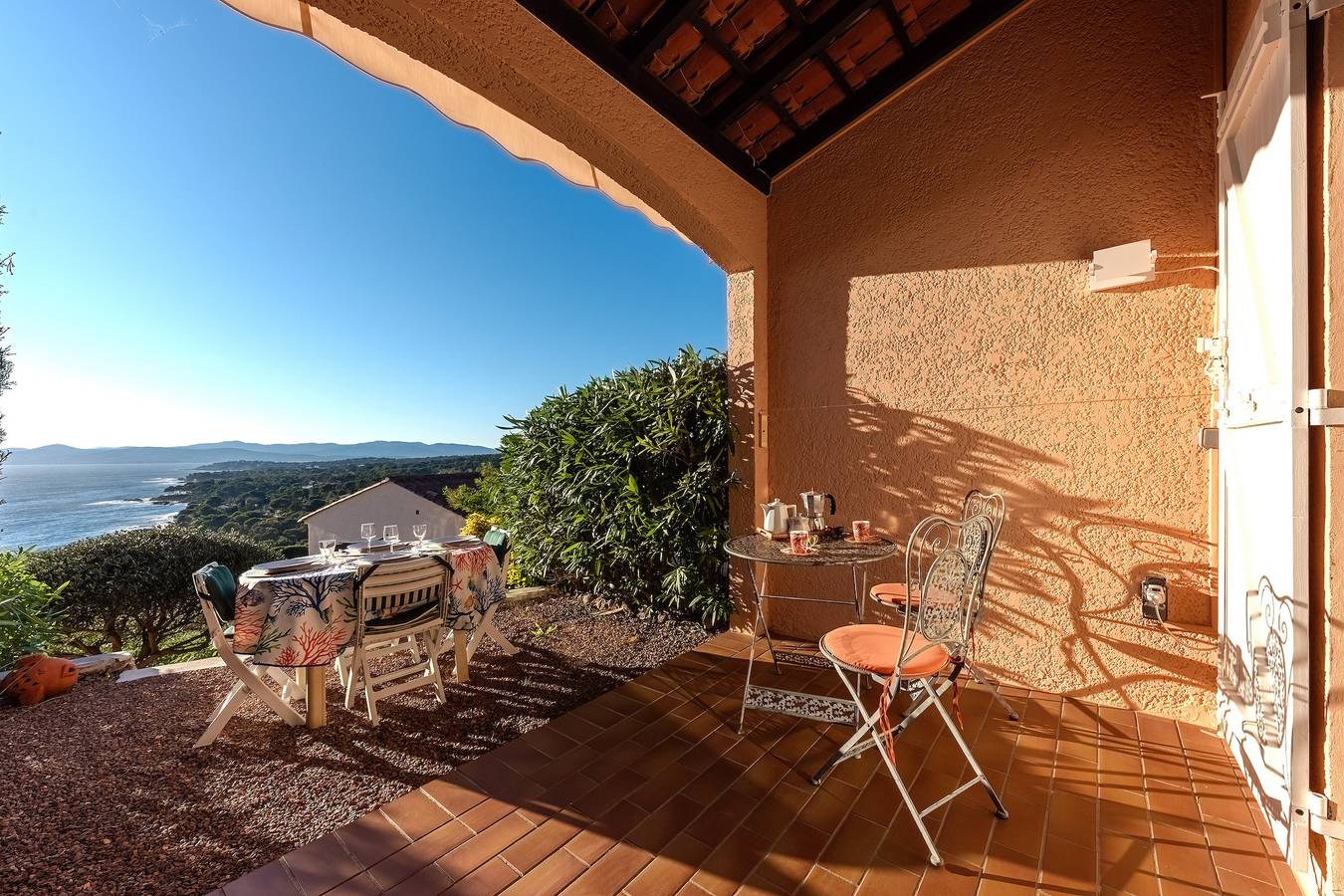 Boulouris Panorama - Vue sur la Mer in Saint-Raphaël, Massif de l'Esterel