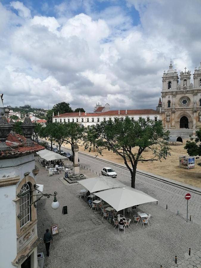 Double Room with Private External Bathroom in Alcobaça e Vestiaria, Leiria distrito