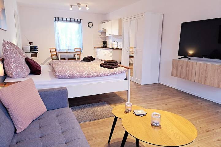 Ferienwohnung für 3 Personen, mit Terrasse und Garten in Oesterdeichstrich