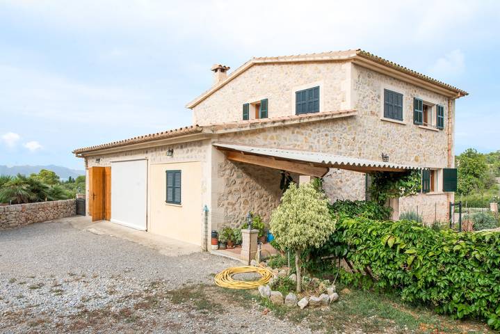 Finca "Villa Ca na Siona" in a Rural Idyll and Near the Beach in Alcúdia, North Majorca