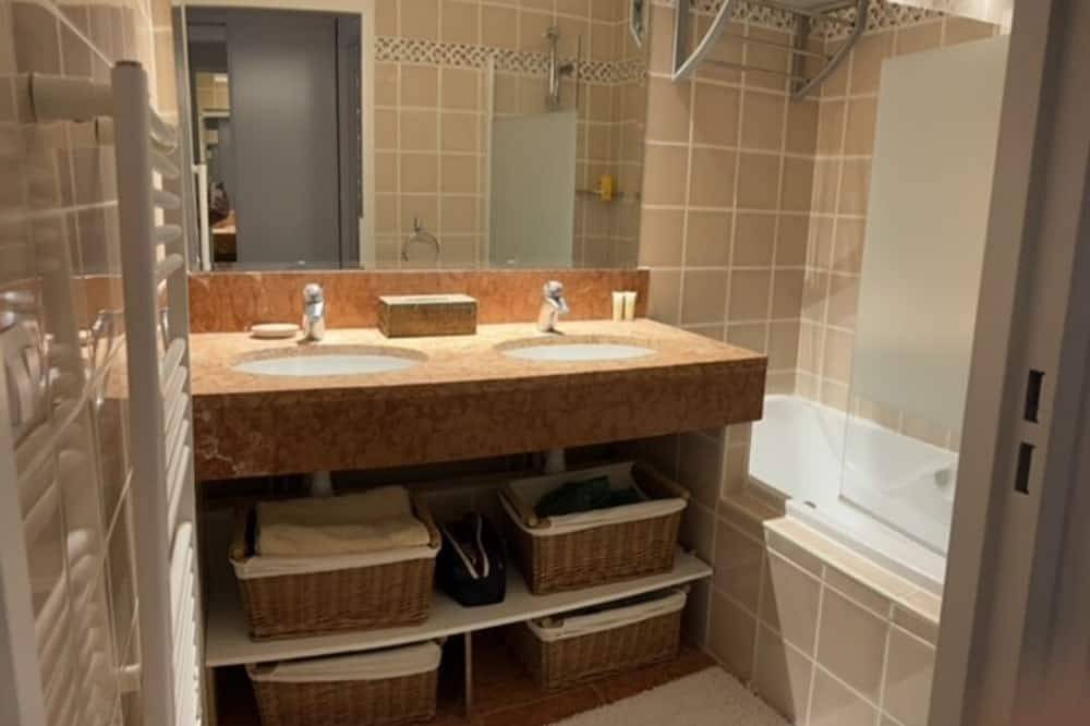 Hel leilighet, Location Saisonnière Appartement T2 au Coeur du Victoria Golf Club Valbonne in Valbonne, Cannesregionen