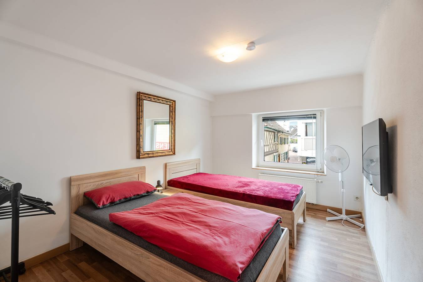 Ganze Wohnung, Apartment 'B' mit Wi-Fi in Bühl, Mittlerer Schwarzwald