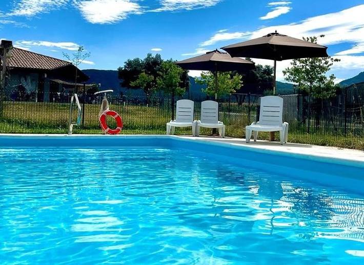 Casa rural con piscina para 4 personas, con Terraza y Jardín además de Piscina y Vistas en Provincia de Huesca - 2