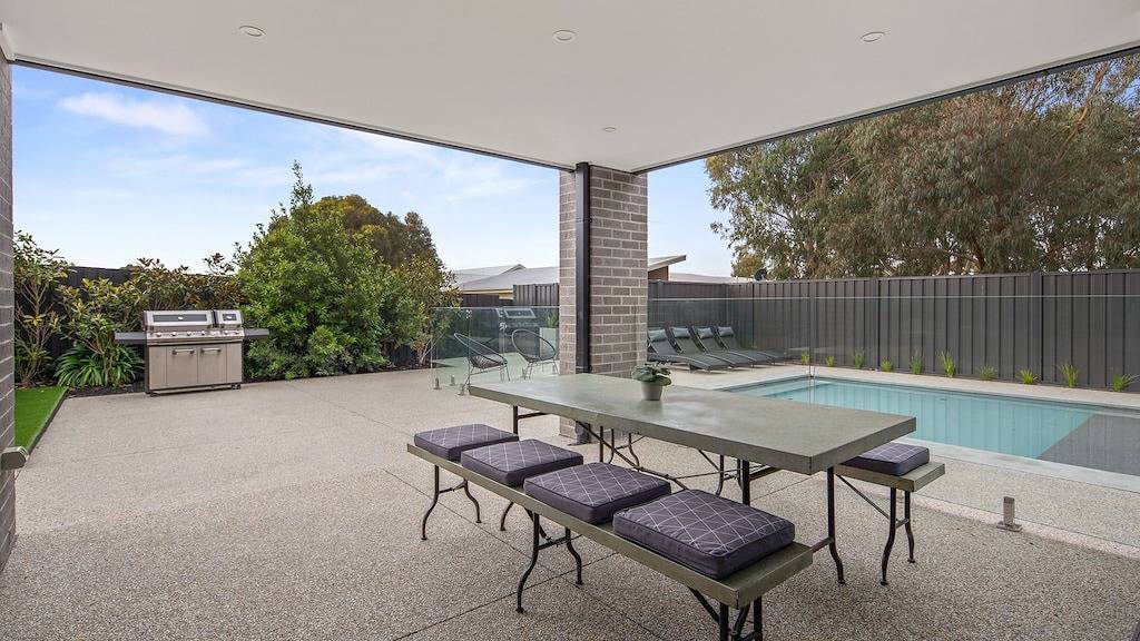 Holiday Home for 10 People in Cowes (Victoria), Philip Island