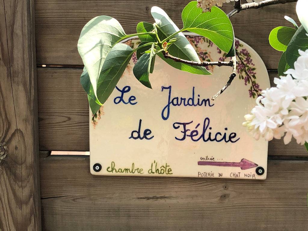 Le Jardin de Félicie - Les Glycines in Trévoux, Région de Bourg-en-Bresse