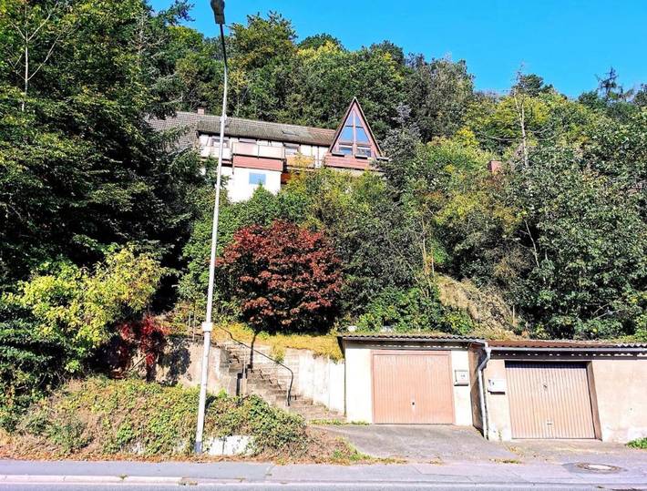 Ferienhaus für 4 Personen, mit Balkon und Whirlpool sowie Terrasse und Garten in Frankenberg (Eder)
