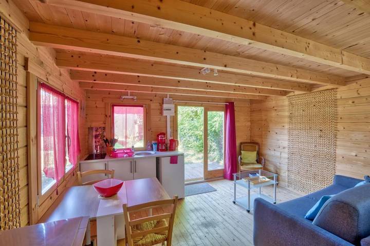 Gîte pour 4 personnes, avec jardin et terrasse à Étaules - 3