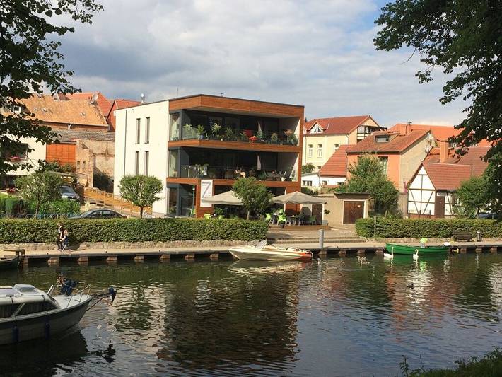 Ferienhaus für 6 Personen, mit Whirlpool und Sauna sowie Terrasse