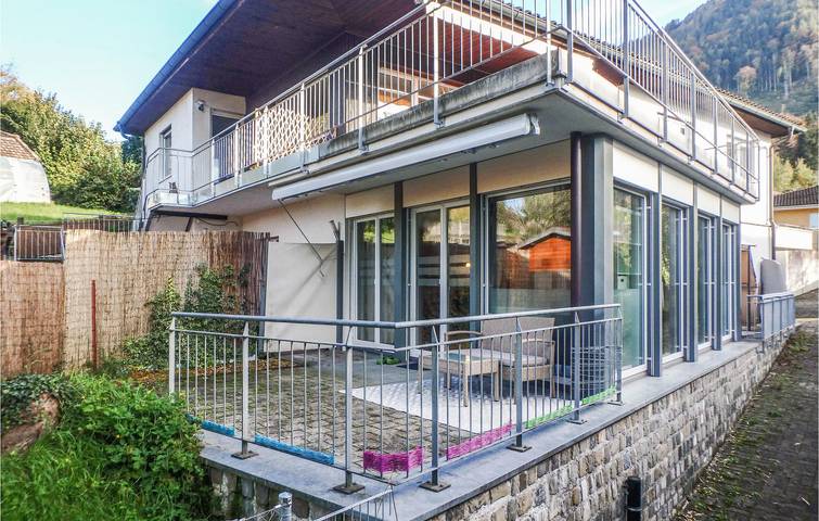 Ganze Ferienwohnung, Terrassenwohnung - Parkplatz, WiFi, 2km zur Skistation in Feldkirch, Rätikon Gebirgsgruppe
