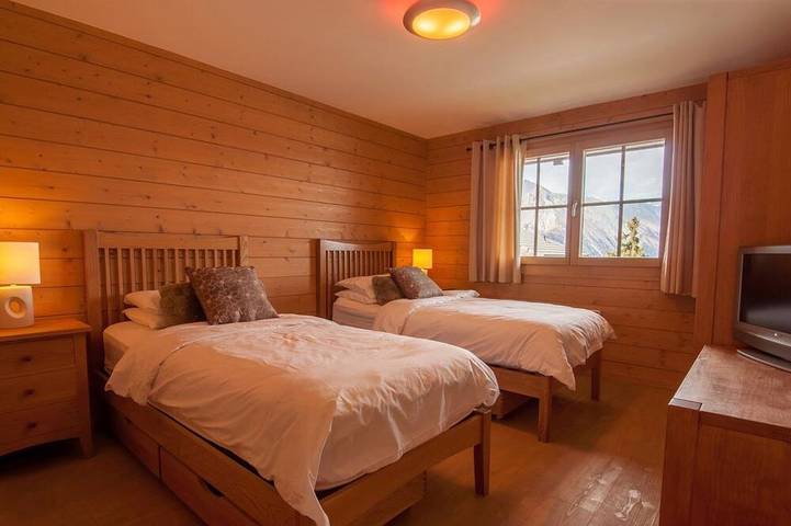 Atemberaubendes Schweizer Ski-Chalet mit atemberaubendem Blick, ideal für Sommer oder Winter in Nendaz, Walliser Alpen