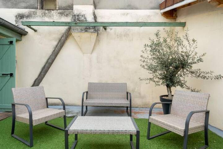 Gîte pour 6 personnes, avec Terrasse à Meximieux - 4