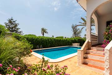 Villa in Alaior Gemeinde, Menorca für 4 