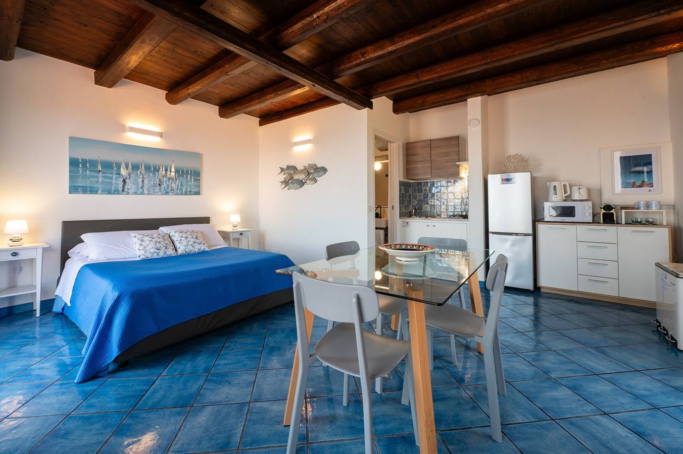 Entire apartment, Apartment 'Terra' with Shared Pool, Wi-Fi and Air Conditioning in Cefalù, Cefalù (Municipality)