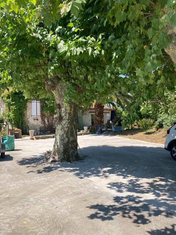 Chambre d’hôte pour 2 personnes, avec vue et jardin ainsi que terrasse et piscine à Heugas