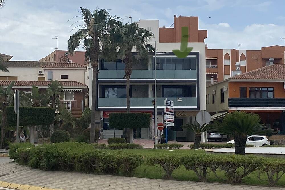 Apartamento entero, Apartamento nuevo, moderno y céntrico a dos minutos de la playa. in San Juan de los Terreros, Pulpí