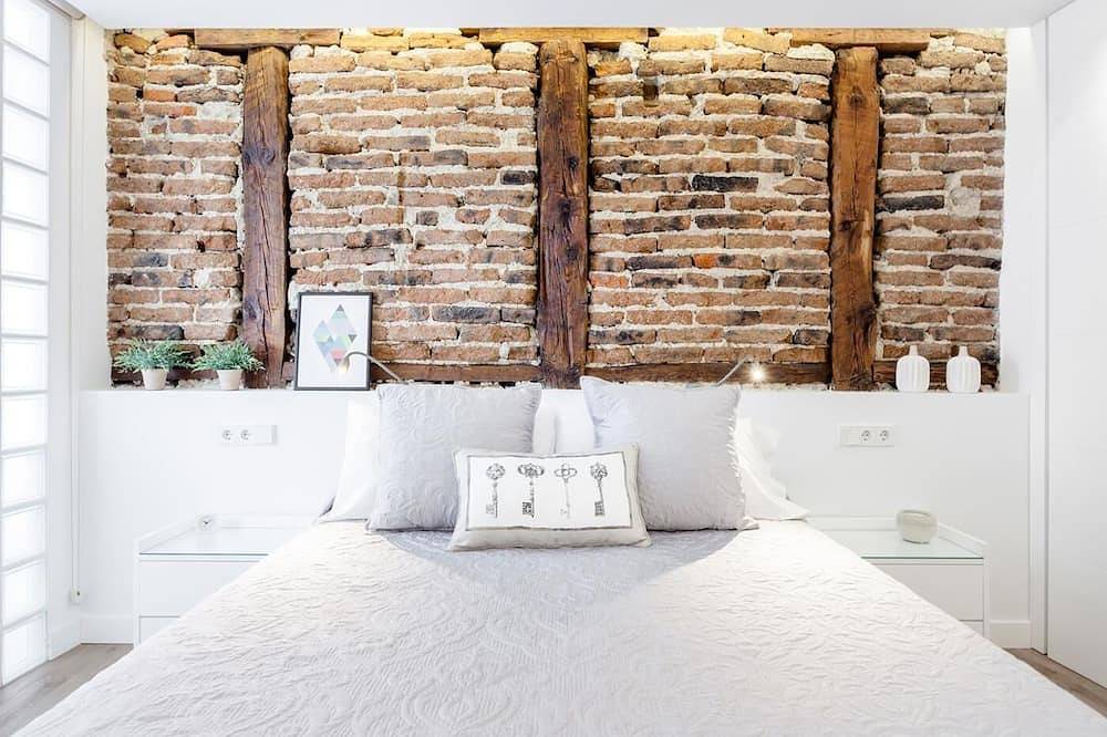 Entire apartment, Santa Ana Apartment in Centro (Madrid), Madrid