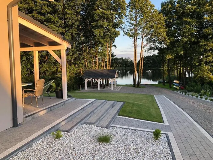 Casa de vacaciones para 4 personas, con jardín y terraza además de vistas y vistas al lago - 1