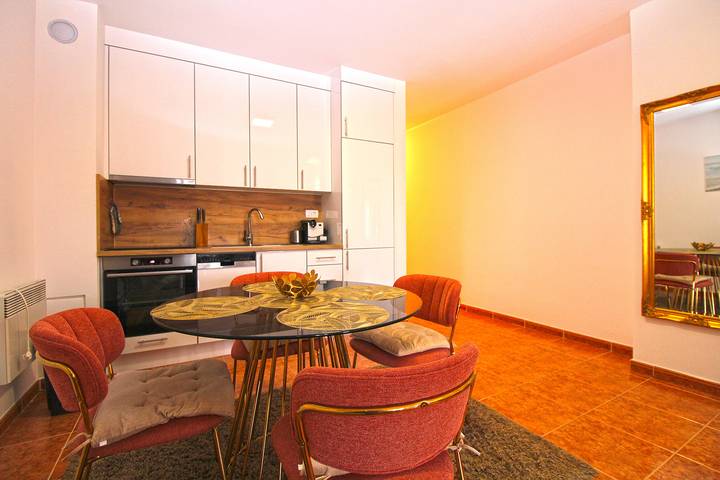 Ganzes Studio, Studio für 4 Personen mit Terrasse in Banjole, Südküste Istrien