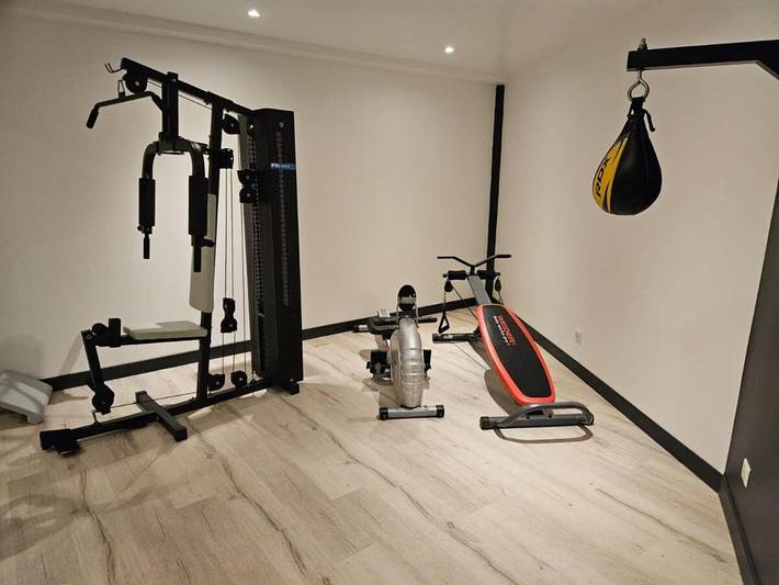 Gîte pour 10 personnes, avec piscine ainsi que sauna et vue, animaux acceptés à Venoy - 2