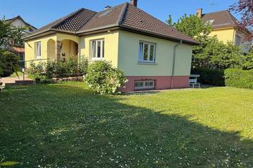 Ferienhaus für 8 Personen, mit Whirlpool und Garten sowie Balkon in Straßburg